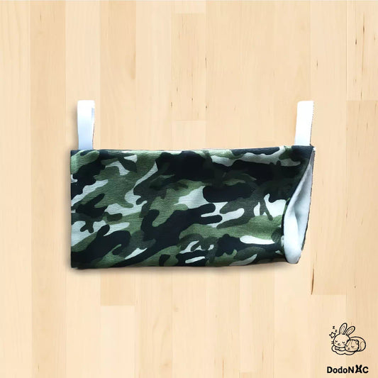 hamac tunnel dodoNAC taille S ( diamétre 7cm x longueur 20cm ) posé à plat avec motifs camouflage pour petits rongeurs, hamster, souris fait main et personnalisable