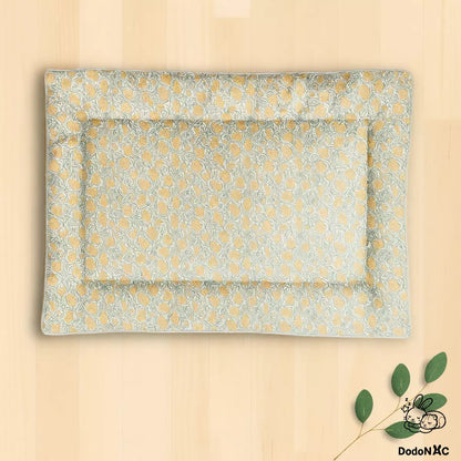 tapis moelleux rembourré dodoNAC pour petits animaux, lapins, furets, chat fait main douillé et confortable personnalisé avec un tissu motif fleurs