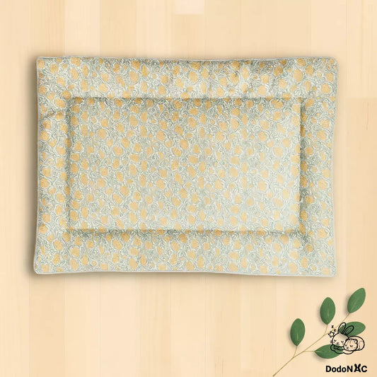 tapis moelleux rembourré dodoNAC pour petits animaux, lapins, furets, chat fait main douillé et confortable personnalisé avec un tissu motif fleurs